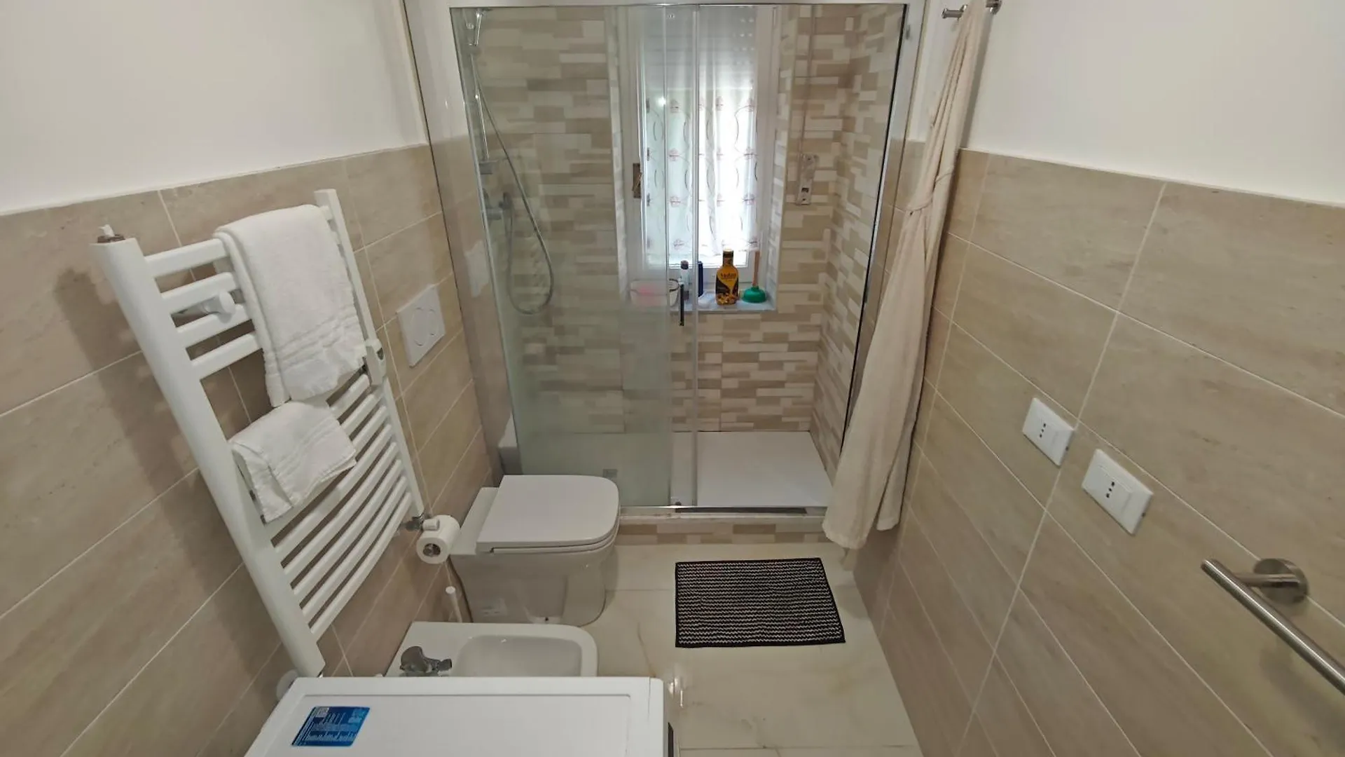 Reale Modern Flat Apartment Genoa